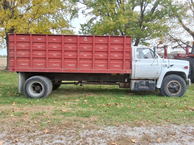chevrolet-diesel-grain-truck,-5-x-2-speed,-single-axle,-runs,-weak-brakes,-wood-floor,-16ft-bed,-vin--1gbl7dig7bv106791-image-6
