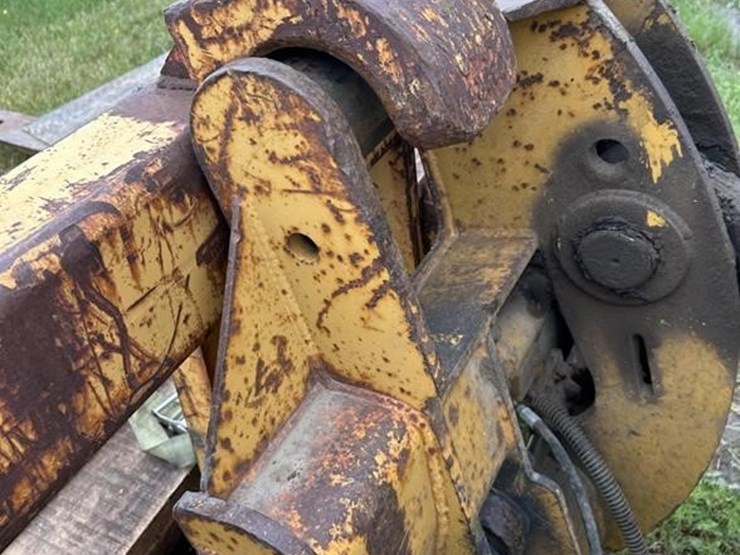 2004-caterpillar-938g-image-47