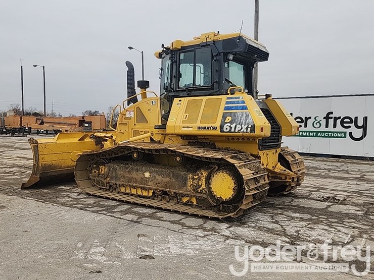 2017-komatsu-d61pxi-24-image-3