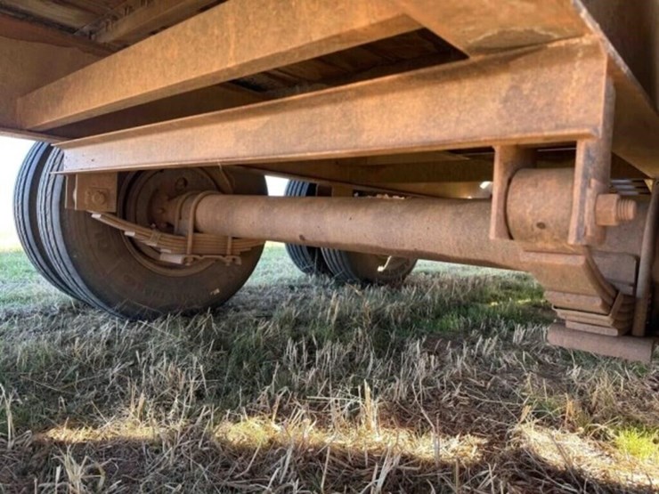 2008-titan-trailer-image-18