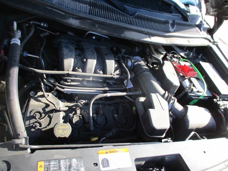 2014-ford-explorer-image-5