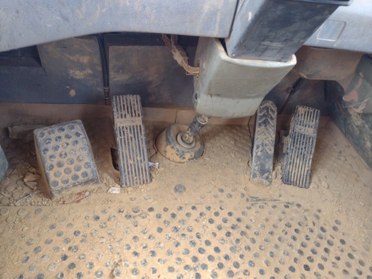 3-volvo-a40d-image-15