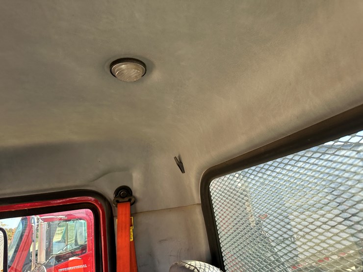 #33708-•-2014-mack-cxu-t/a-daycab-truck-tractor-1m1aw02y3em038036-image-74