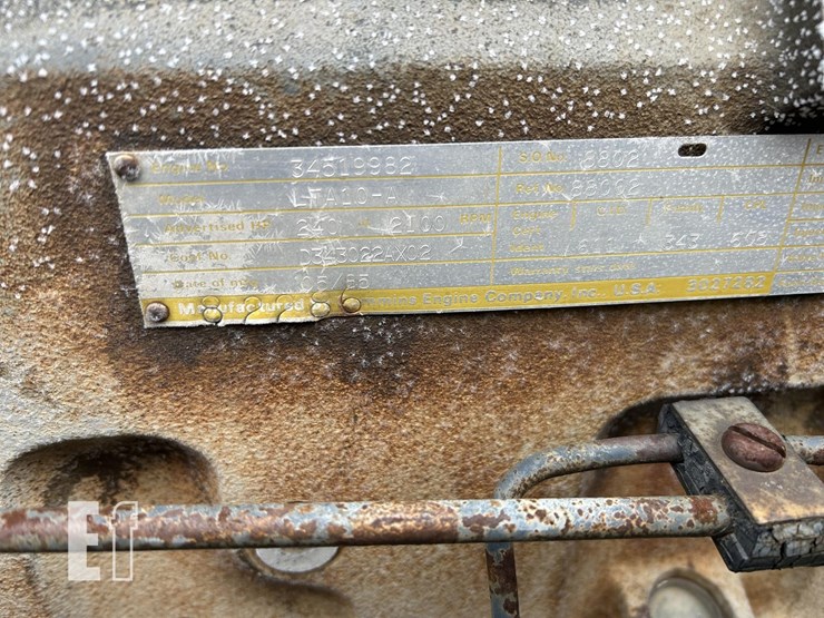 1985-versatile-856-image-8