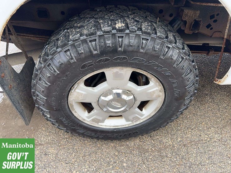 2013-ford-f150-xlt-image-12