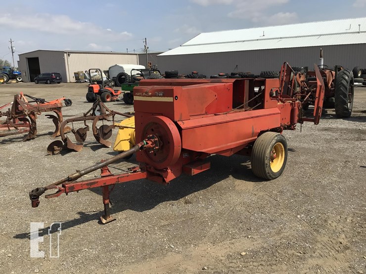 1984-new-holland-311-image-3