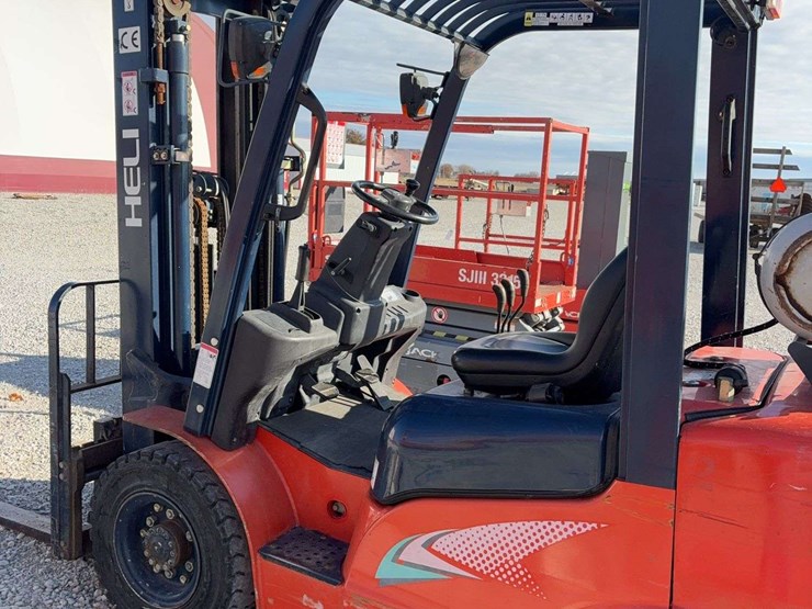 2016-heli-cpyd25ty5gll-4600-pound-3-stage-industrial-forklift-1409.4-hours,-runs-and-works-great,-lp,-side-shift-image-6