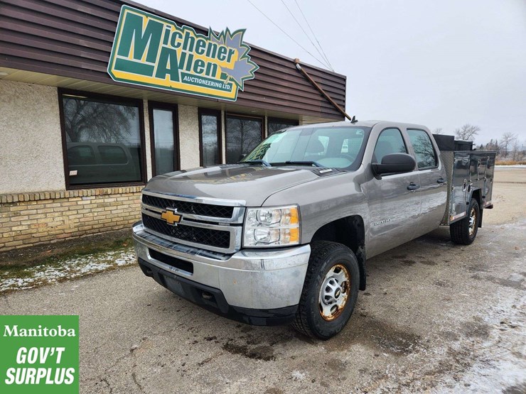 2012-chevrolet-silverado-2500hd-image-1