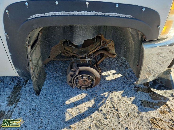 2008-chevrolet-silverado-2500hd-image-25