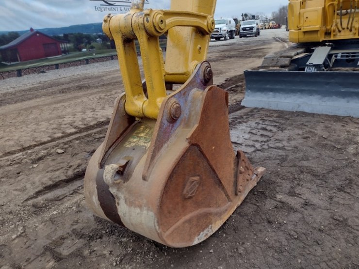 komatsu-pc128uu-2-image-16