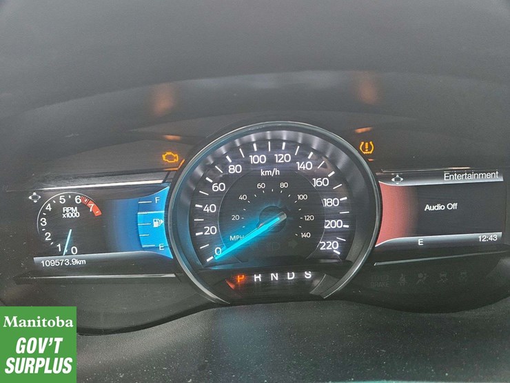 2017-ford-explorer-xlt-image-21