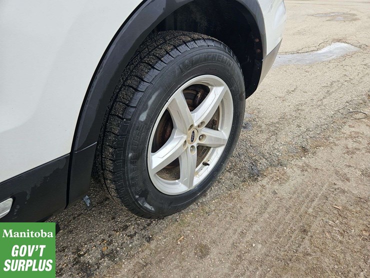 2017-ford-explorer-xlt-image-18