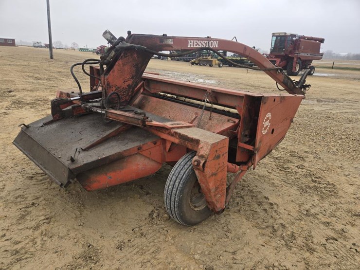 hesston-1010-image-10