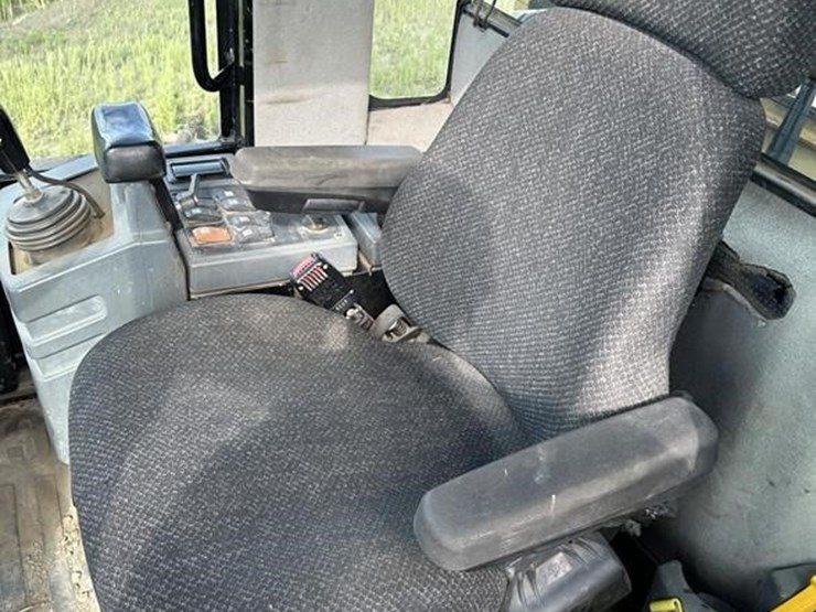 2004-caterpillar-928g-image-25