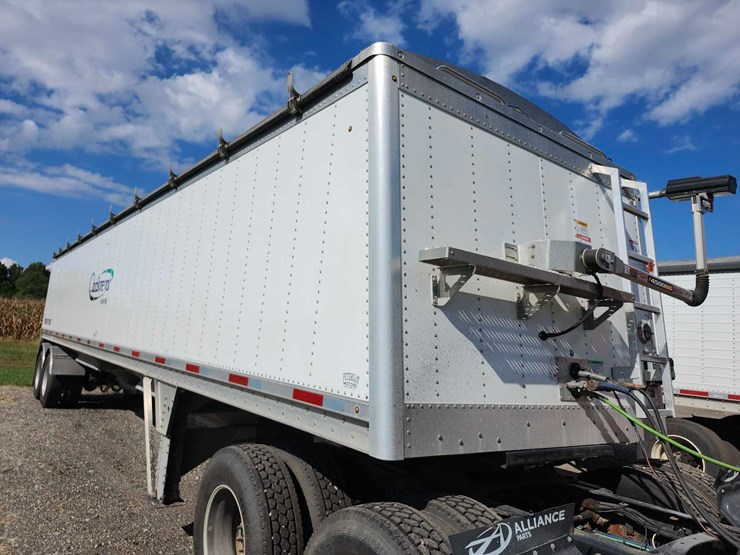 2023-prestige-hopper-bottom-trailer-image-15