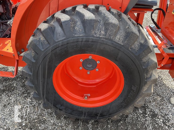 2019-kubota-l3301hst-image-12