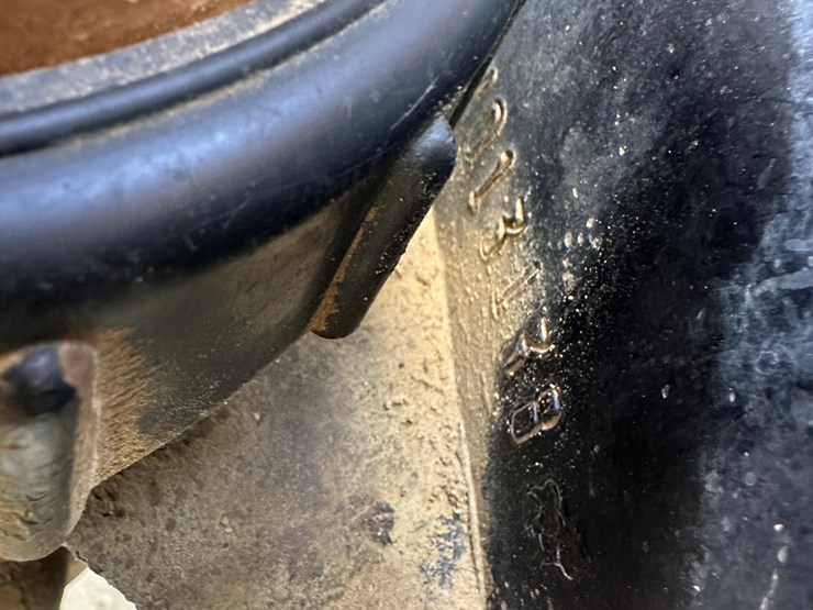 #33712-•-2011-mack-cxu-t/a-sleeper-truck-tractor-1m1aw09y5bm013138-image-87