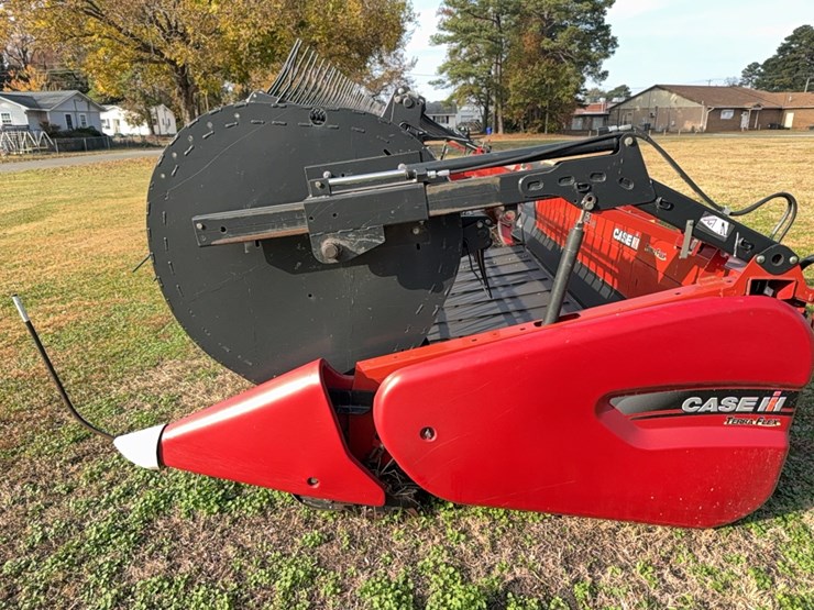 2014-case-ih-30-image-33