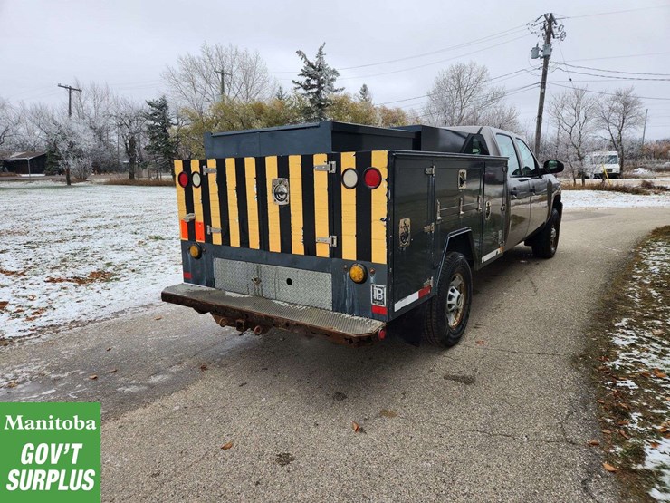 2012-chevrolet-silverado-2500hd-image-6