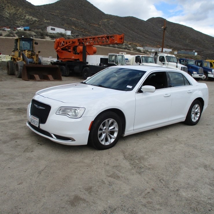 2021 Chrysler 300 Sedan,