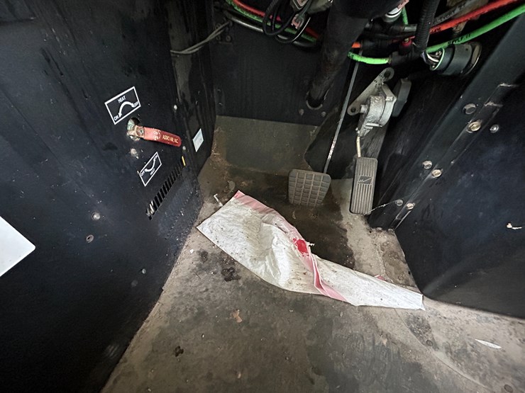 2007-caterpillar-c7-image-53