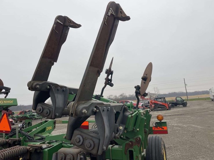 john-deere-2100-image-9
