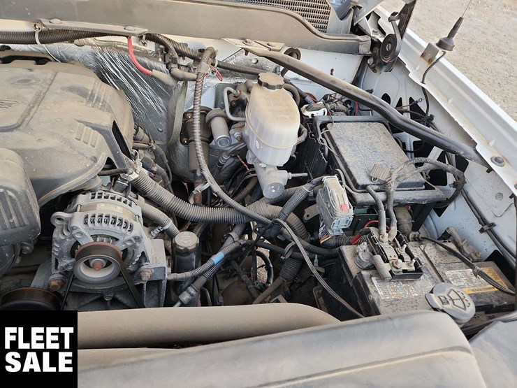 2015-chevrolet-silverado-2500hd-image-26