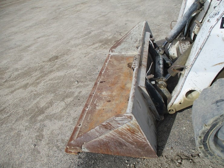 2005-bobcat-s250-image-14