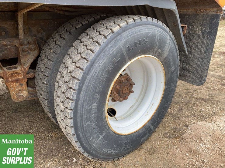 2009-international-workstar-7600-image-21