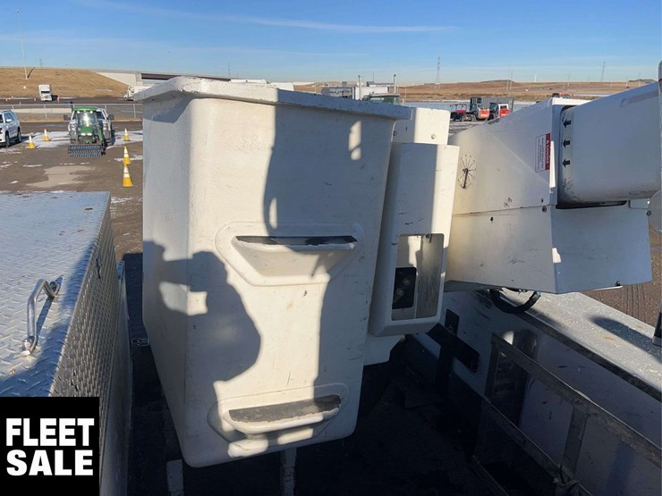 2009-international-workstar-7400-image-16