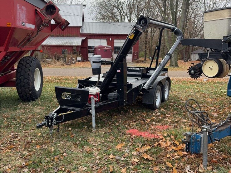 eazy-load-seed-system-seed-tender,-2-box,-electric-start,-honda-gx160-engine-poly-auger,-tandem-axle-image-2