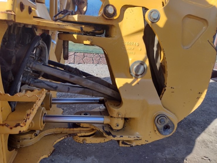 2004-deere-110-image-25