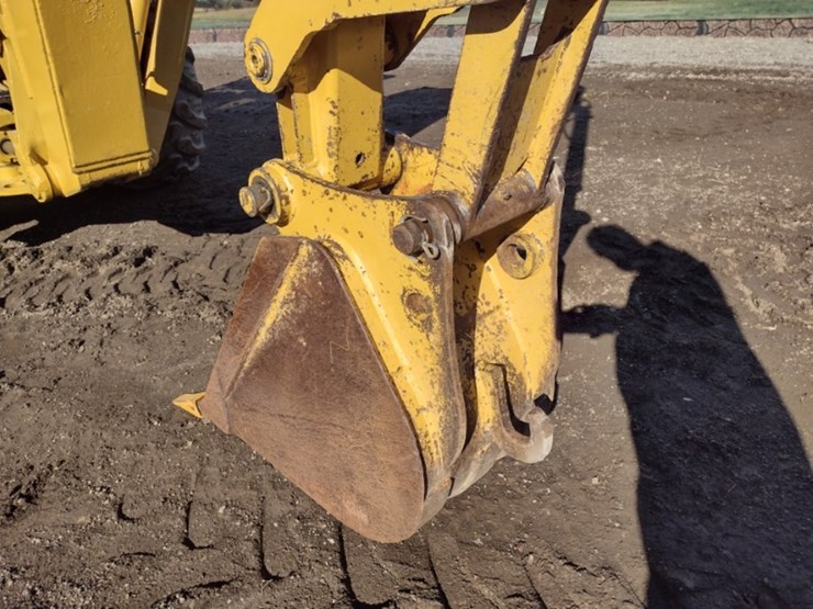 99-caterpillar-426c-image-29