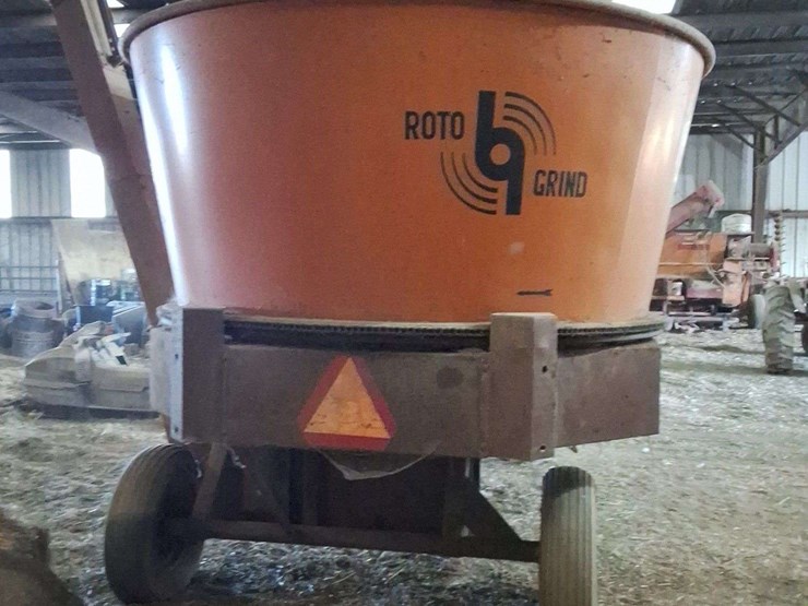 roto-grind-tub/bale-grinder,-with-spout,-small-1000pto,-image-4