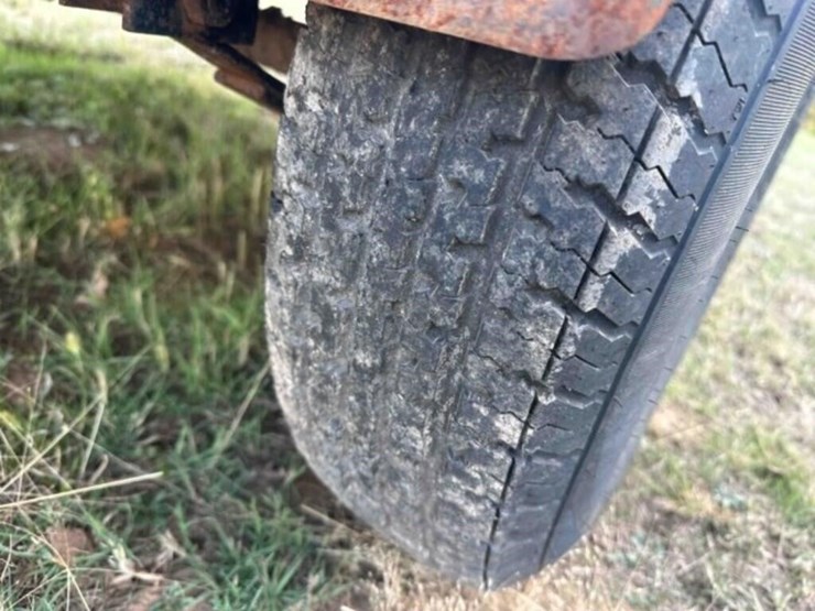 bumper-pull-utility-trailer-image-12