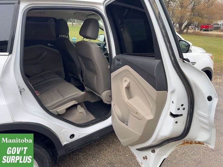 2016-ford-escape-image-25