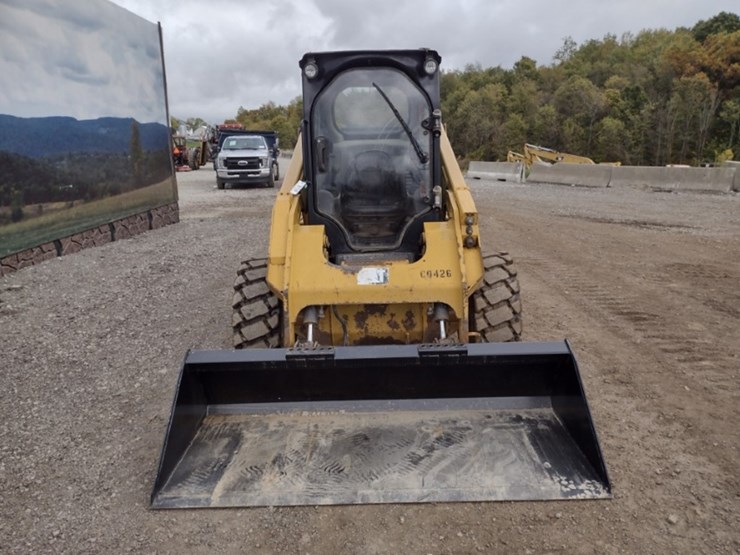 caterpillar-246d-image-2