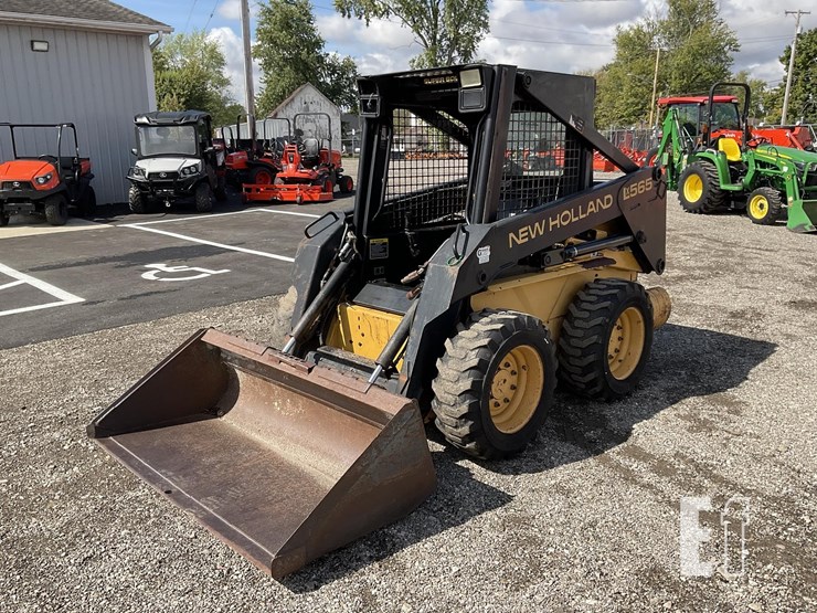 1998-new-holland-lx565-image-1