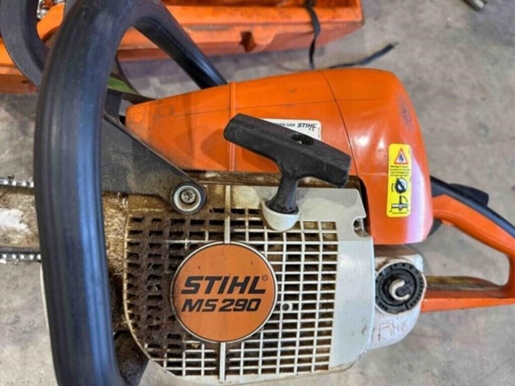 stihl-ms290-chainsaw--motor-pulls-through-image-2