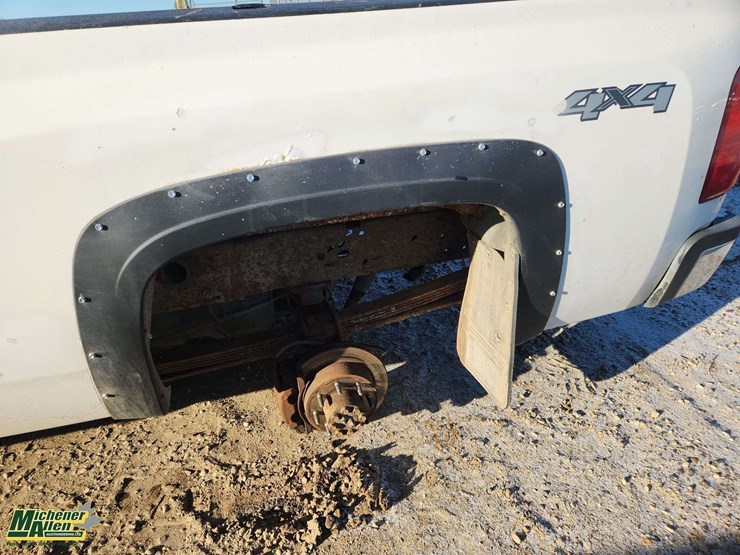 2008-chevrolet-silverado-2500hd-image-31