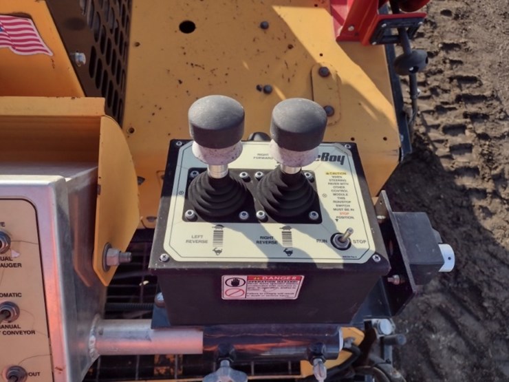 leeboy-8515d-asphalt-paver-(qea-4018)-image-10