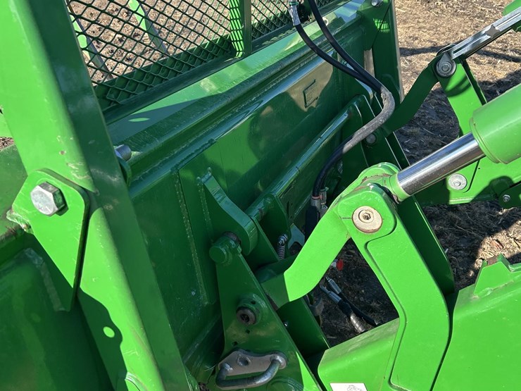 2021-john-deere-6175m-image-13