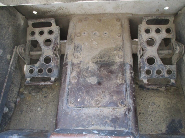 2006-bobcat-s250-image-12