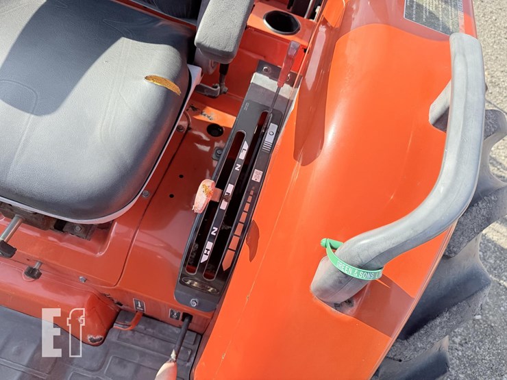 2005-kubota-l4330hst-image-22