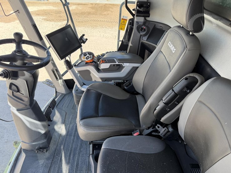 2022-claas-lexion-7500-image-27