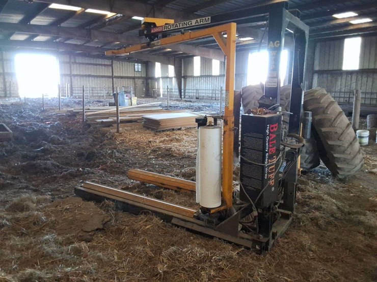 3pt-ag-wrapper,-individual-bale,-hyd-drive-with-electric-control,-single-wrap-strand.-image-3