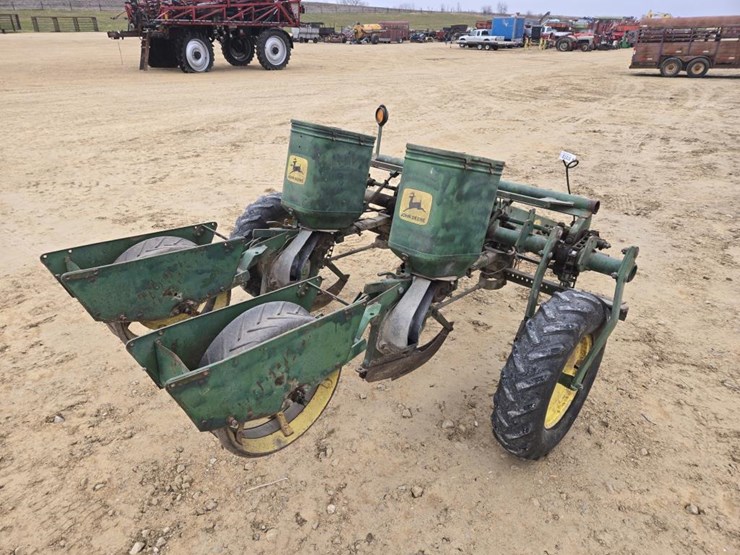 john-deere-1240-image-7