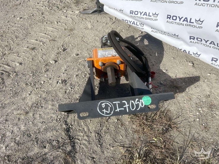 2025-wolverine-mad-12-12d-auger-mini-skid-steer-attachment-image-4