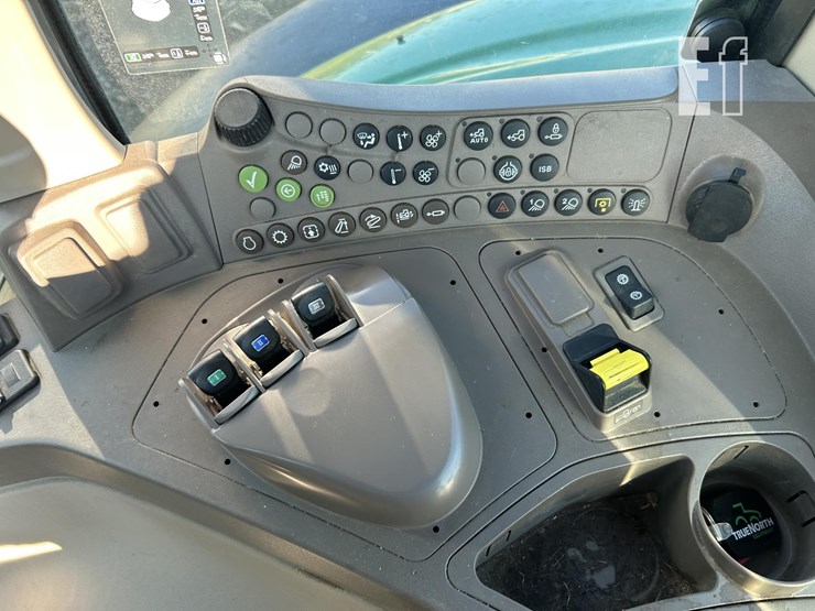 2021-john-deere-6175m-image-58