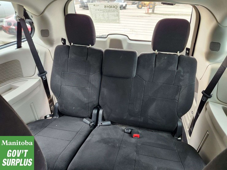 2013-dodge-grand-caravan-se-image-27